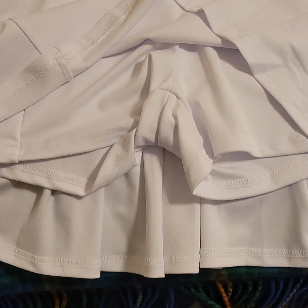 FREE SHIPPING!! NWOT White Tennis Skort - Picture 2 of 3